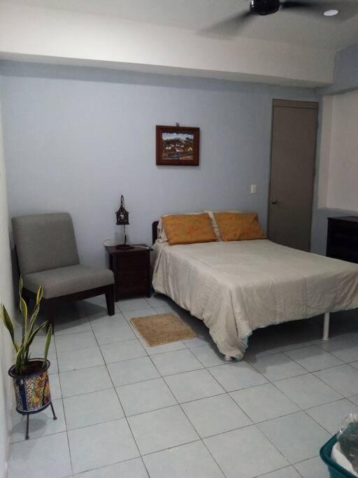 Apartment Departamento A/a Pie De Avenida Bonito Y Comodo. *